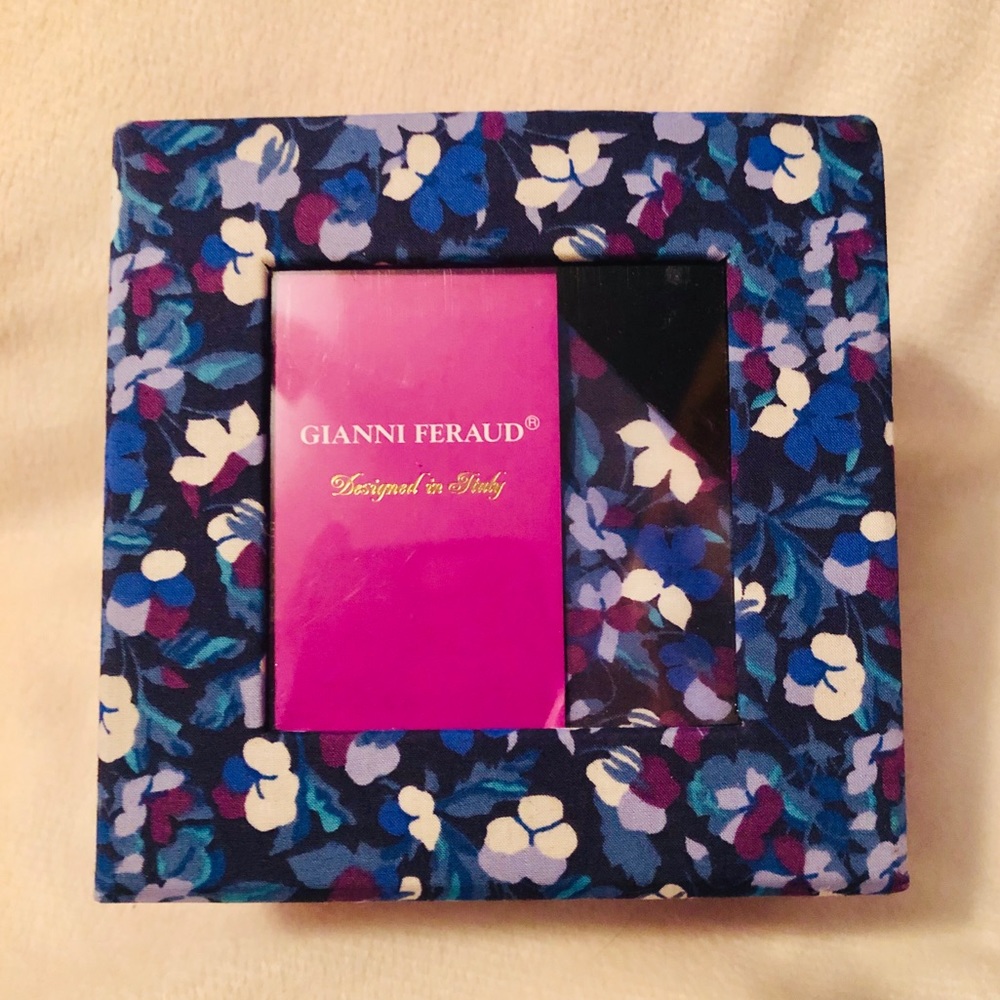 New in Box Gianni Feraud Premium Collection Tie